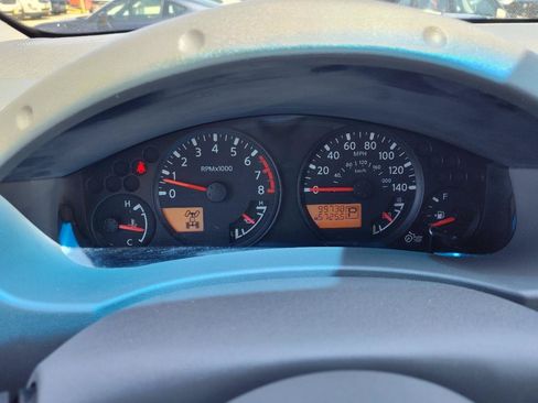 Used 2013 Nissan Frontier SV w/ SV Value Truck Pkg AWD/4WD image 22