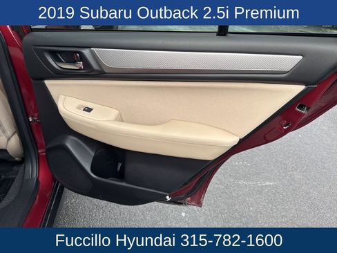 Used 2019 Subaru Outback 2.5i Premium image 30