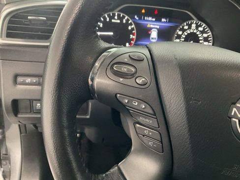 Used 2023 Nissan Murano SV image 10