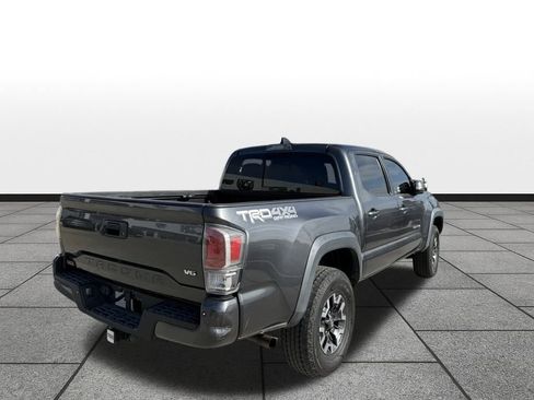 Used 2021 Toyota Tacoma TRD Off-Road image 2