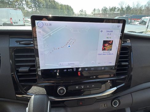 Used 2024 Ford Transit 350 XLT image 31