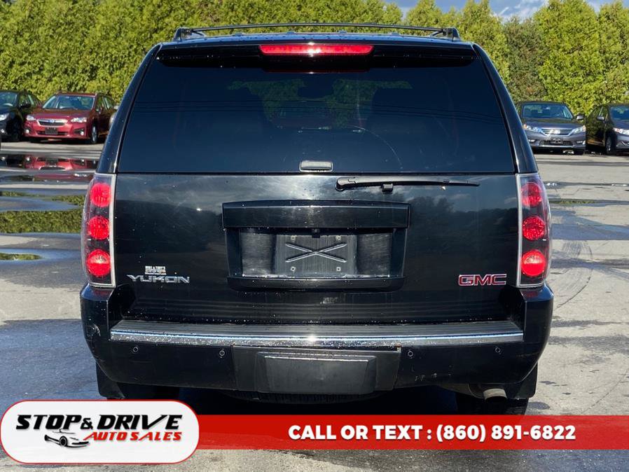 Used 2007 GMC Yukon Denali AWD/4WD image 4