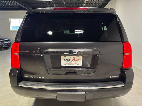 Used 2018 Chevrolet Suburban Premier AWD/4WD image 6