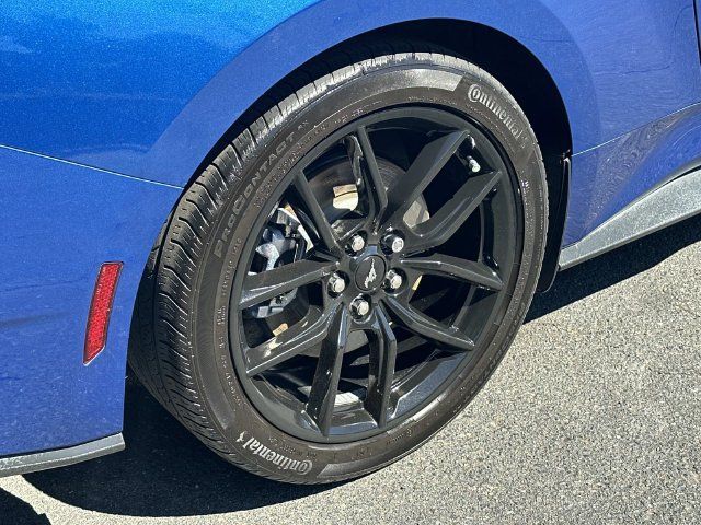 Used 2024 Ford Mustang Coupe RWD image 5