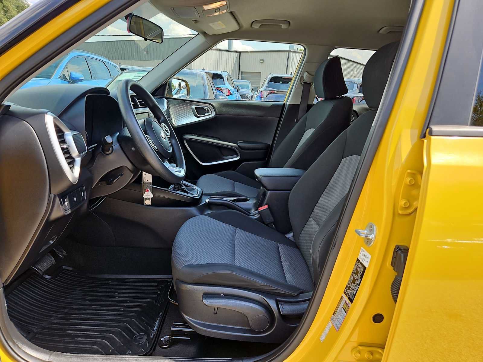 Used 2020 Kia Soul LX FWD image 15