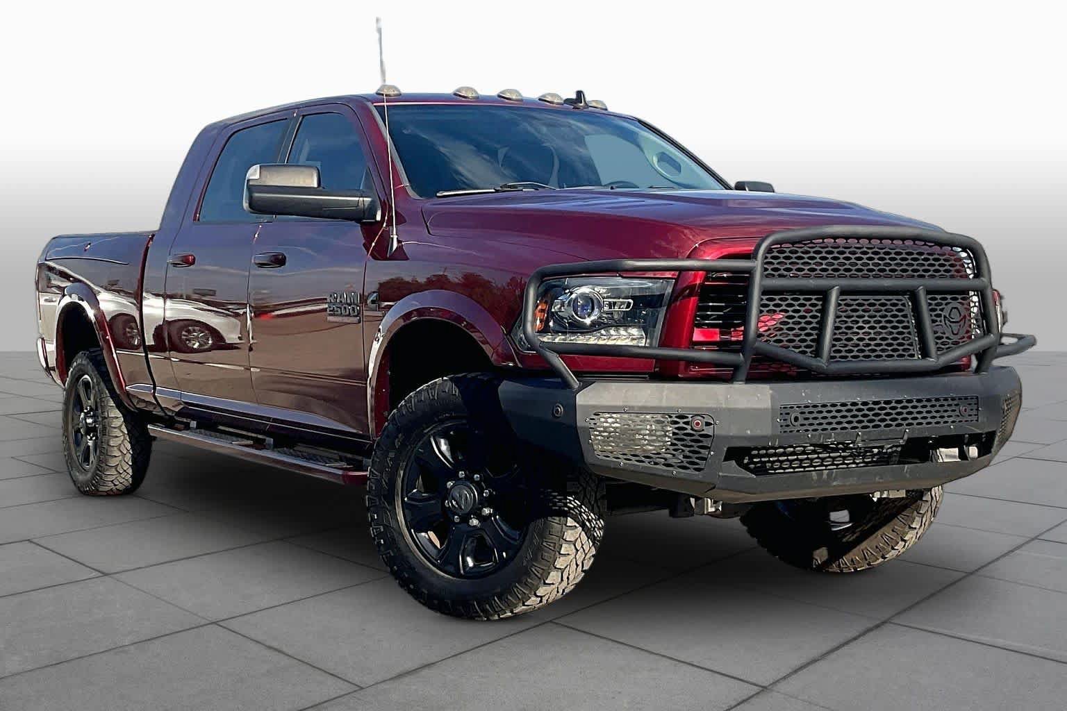 Used 2018 RAM 2500 Laramie w/ Sport Appearance Group AWD/4WD image 3