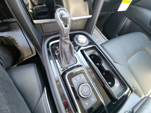 Used 2024 INFINITI QX80 Premium Select w/ Cargo Package image 19