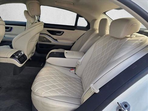 Used 2023 Mercedes-Benz S 580 4MATIC Sedan image 18
