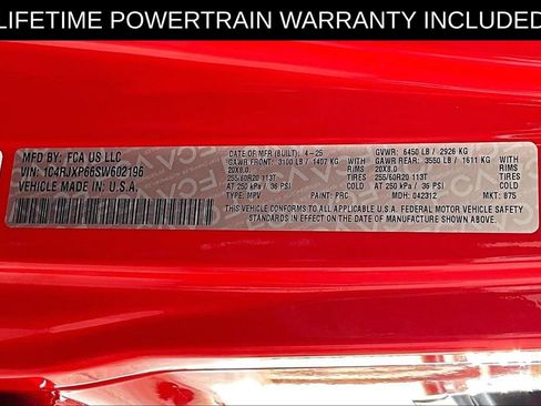 Used 2025 Jeep Wrangler Unlimited Sahara AWD/4WD image 40