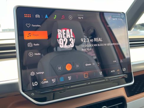 New 2025 Volkswagen ID. Buzz 1st Edition image 20