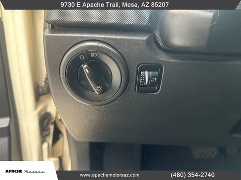 Used 2007 Volkswagen Beetle 2.5 Convertible 2D image 18