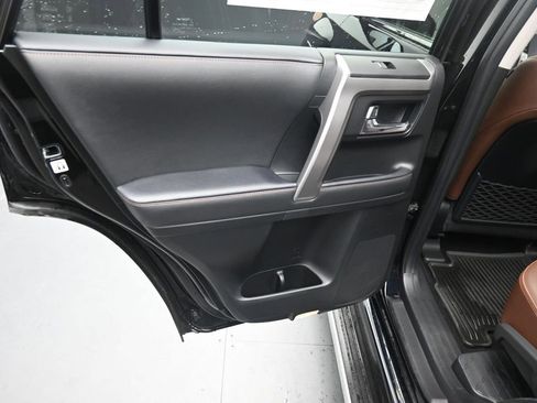 Used 2024 Toyota 4Runner Limited AWD/4WD image 17