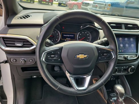 Used 2023 Chevrolet TrailBlazer ACTIV w/ Sun and Liftgate Package FWD image 26