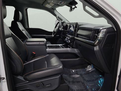 Used 2025 Ford F250 Lariat w/ Tremor Off-Road Package image 15