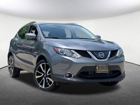 Used 2018 Nissan Rogue Sport SL AWD/4WD image 2