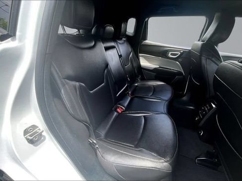 Used 2025 Jeep Compass Limited AWD/4WD image 25