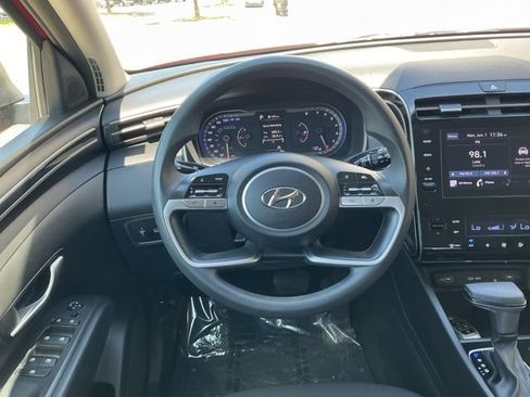 Certified 2024 Hyundai Tucson SEL FWD image 16
