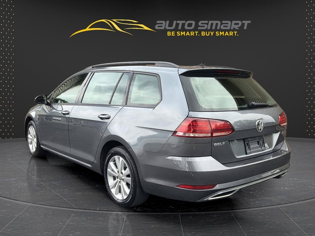 Used 2019 Volkswagen Golf S AWD/4WD image 3