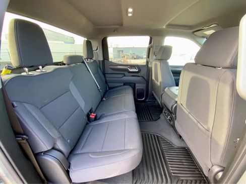 New 2026 GMC Sierra 1500 SLE image 30