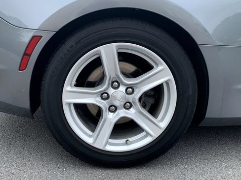 Used 2020 Chevrolet Camaro LT RWD image 10