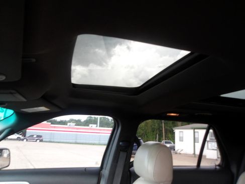 Used 2013 Ford Explorer Limited image 27