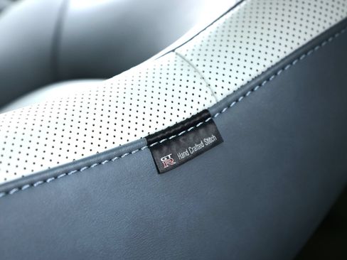 Used 2020 Nissan GT-R Premium AWD/4WD image 22