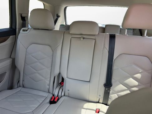 New 2025 Volkswagen Atlas SEL image 12