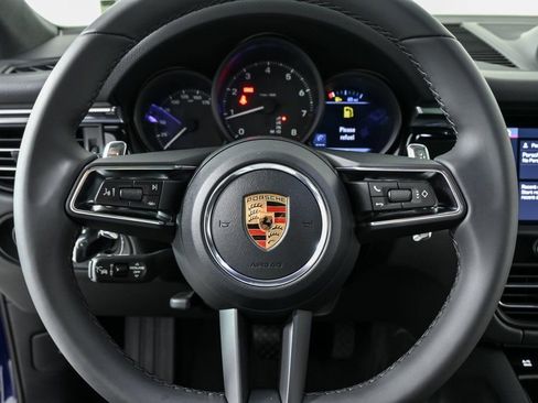 Certified 2026 Porsche Macan AWD/4WD image 9