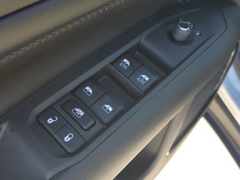 New 2026 Jeep Compass Latitude image 20