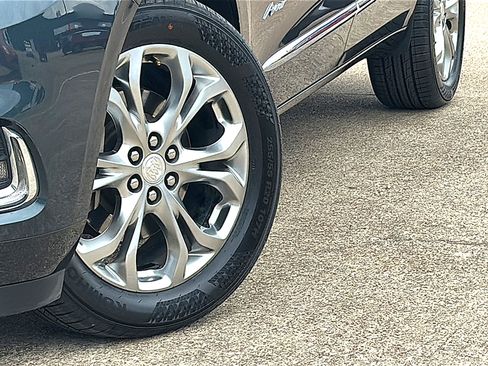 Used 2019 Buick Enclave Avenir w/ Avenir Technology Package image 3