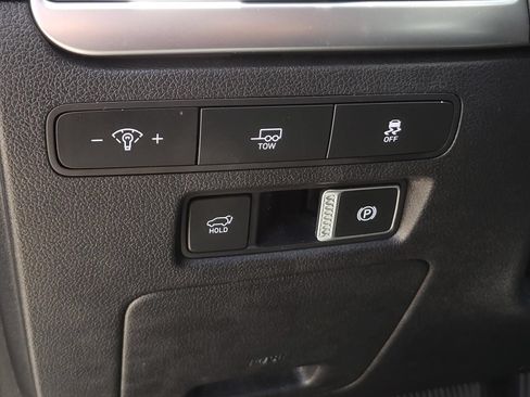 Certified 2025 Hyundai Palisade SEL AWD/4WD image 21