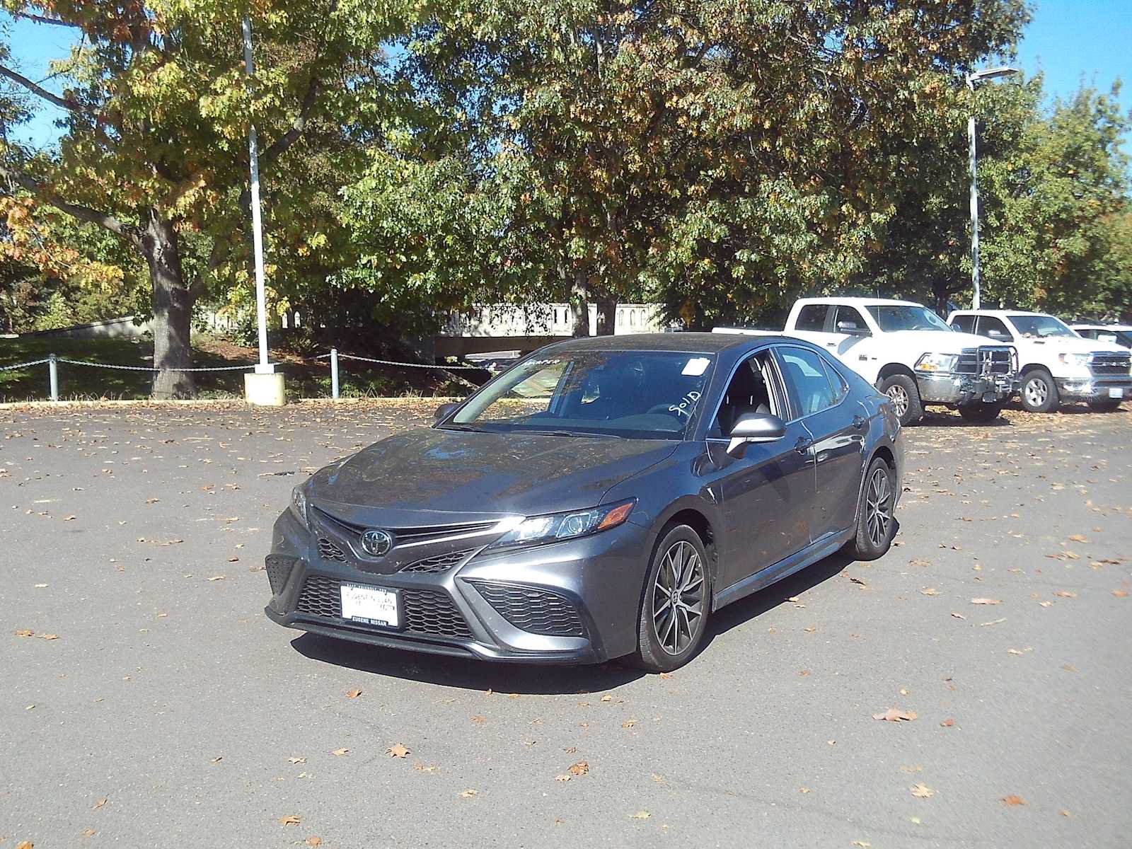 Used 2023 Toyota Camry SE w/ Protection Package (Q2) (TMS) FWD image 1