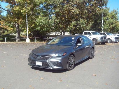 Used 2023 Toyota Camry SE w/ Protection Package (Q2) (TMS)