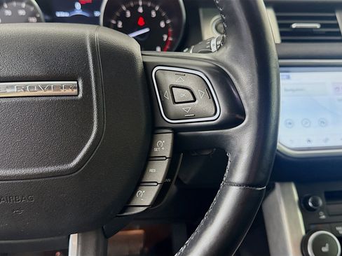 Used 2017 Land Rover Range Rover Evoque SE Premium image 15