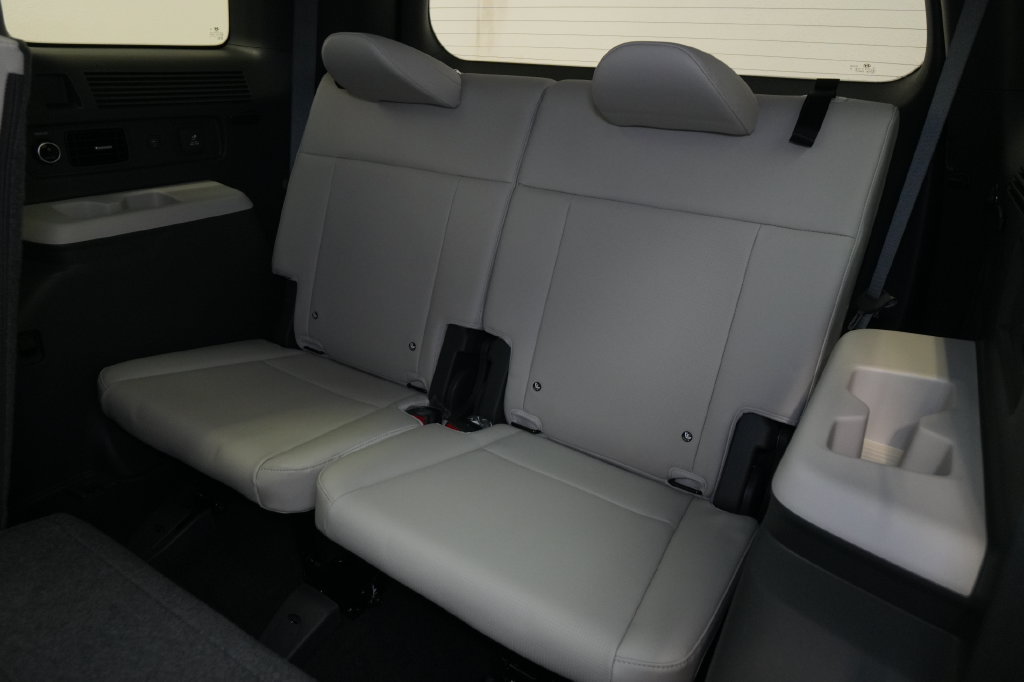 Certified 2026 Hyundai Santa Fe Limited AWD/4WD image 33
