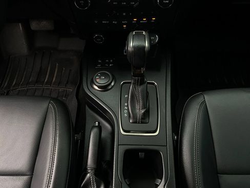 Used 2020 Ford Ranger Lariat w/ Equipment Group 501A Mid image 17