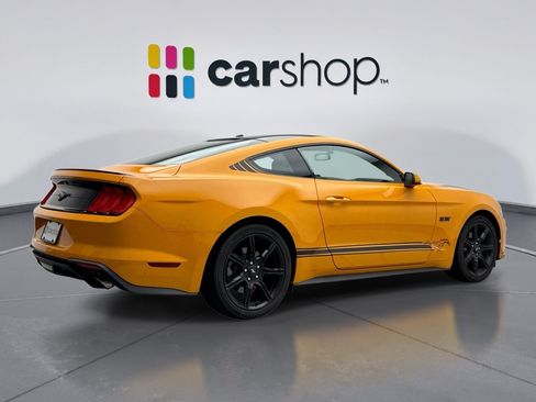 Used 2019 Ford Mustang Coupe w/ Black Accent Package RWD image 5