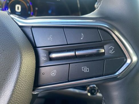 Used 2025 Chevrolet Equinox LT image 23