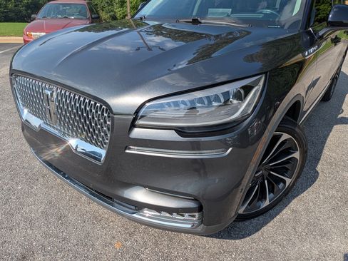 Used 2020 Lincoln Aviator Reserve w/ Equipment Group 201A RWD image 13