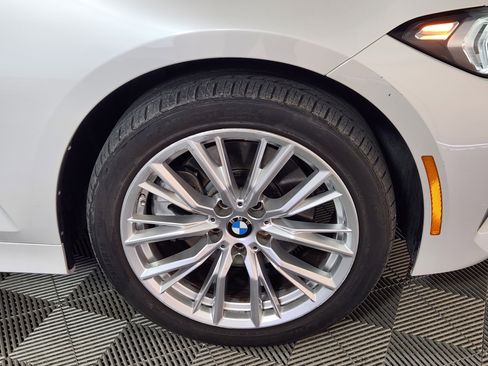 Used 2023 BMW 330i xDrive Sedan image 9