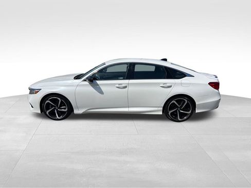 Used 2022 Honda Accord Sport image 4