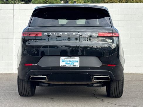 Used 2023 Land Rover Range Rover Sport SE image 8