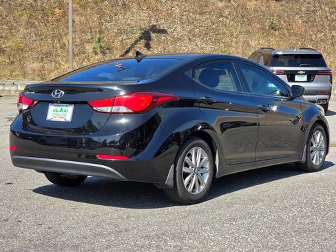 Used 2016 Hyundai Elantra SE w/ Option Group 02 image 16