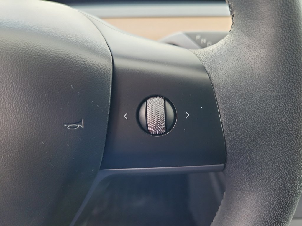 Used 2023 Tesla Model 3 Standard Range RWD image 21