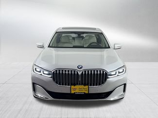 Used 2022 BMW 750i xDrive w/ Luxury Rear Seating Package video 2