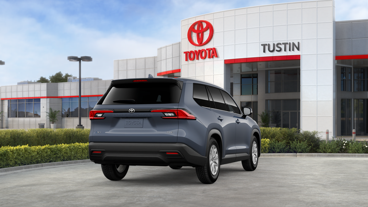 New 2026 Toyota Grand Highlander XLE FWD image 11