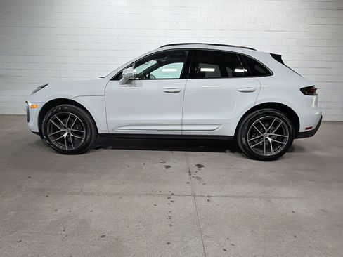 Used 2026 Porsche Macan AWD/4WD image 2