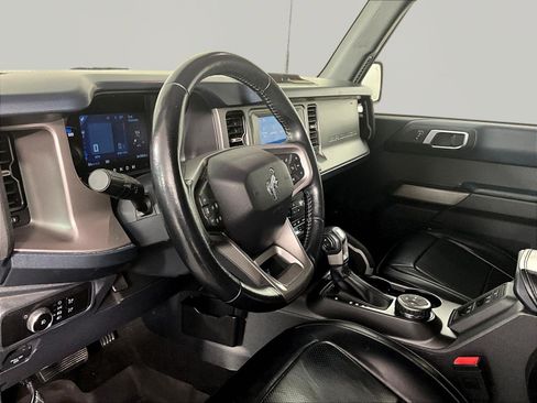 Used 2023 Ford Bronco Outer Banks AWD/4WD image 17
