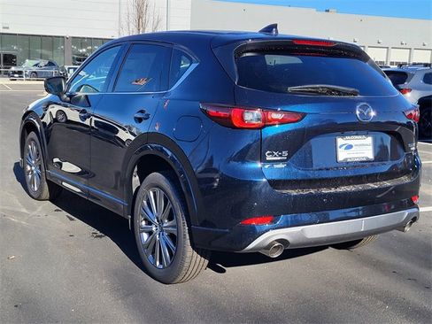 New 2025 MAZDA CX-5 Signature image 3