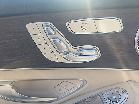 Used 2020 Mercedes-Benz C 300 4MATIC Sedan image 12